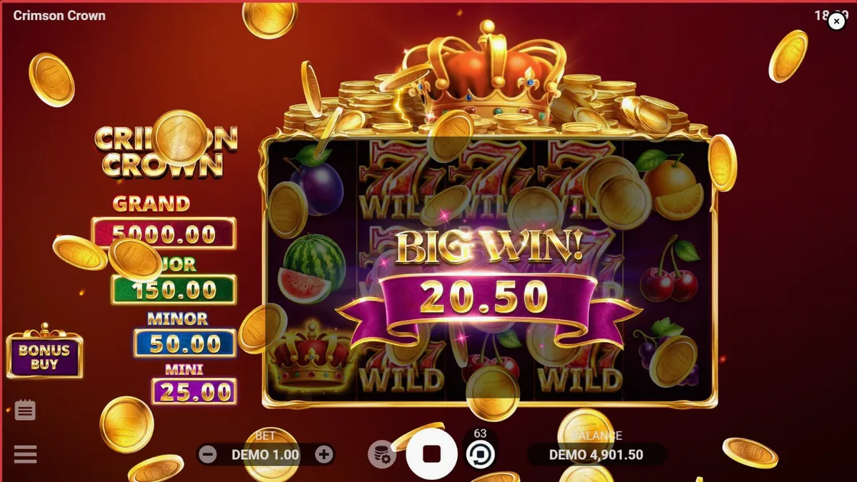 Tampilan visual slot Crimson Crown dengan simbol buah mewah dan mahkota emas.
